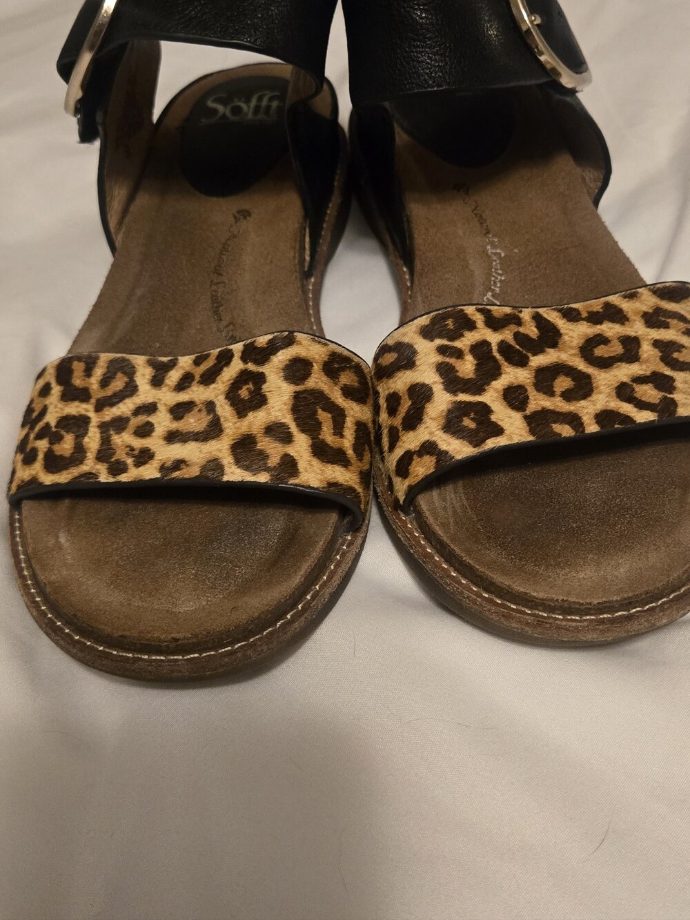 Sofft Women’s Black Leather and Leopard Ankle Strap Sandal, SIZE 9 - Picture 14 of 15